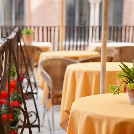 Aurora Hotell Verona