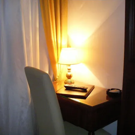 Aurora Hotel 3*