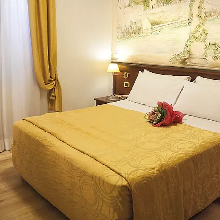 Hotel Aurora 3*