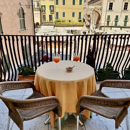 Aurora Hotel 3*