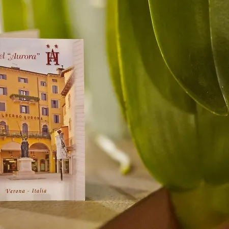 מלון Aurora